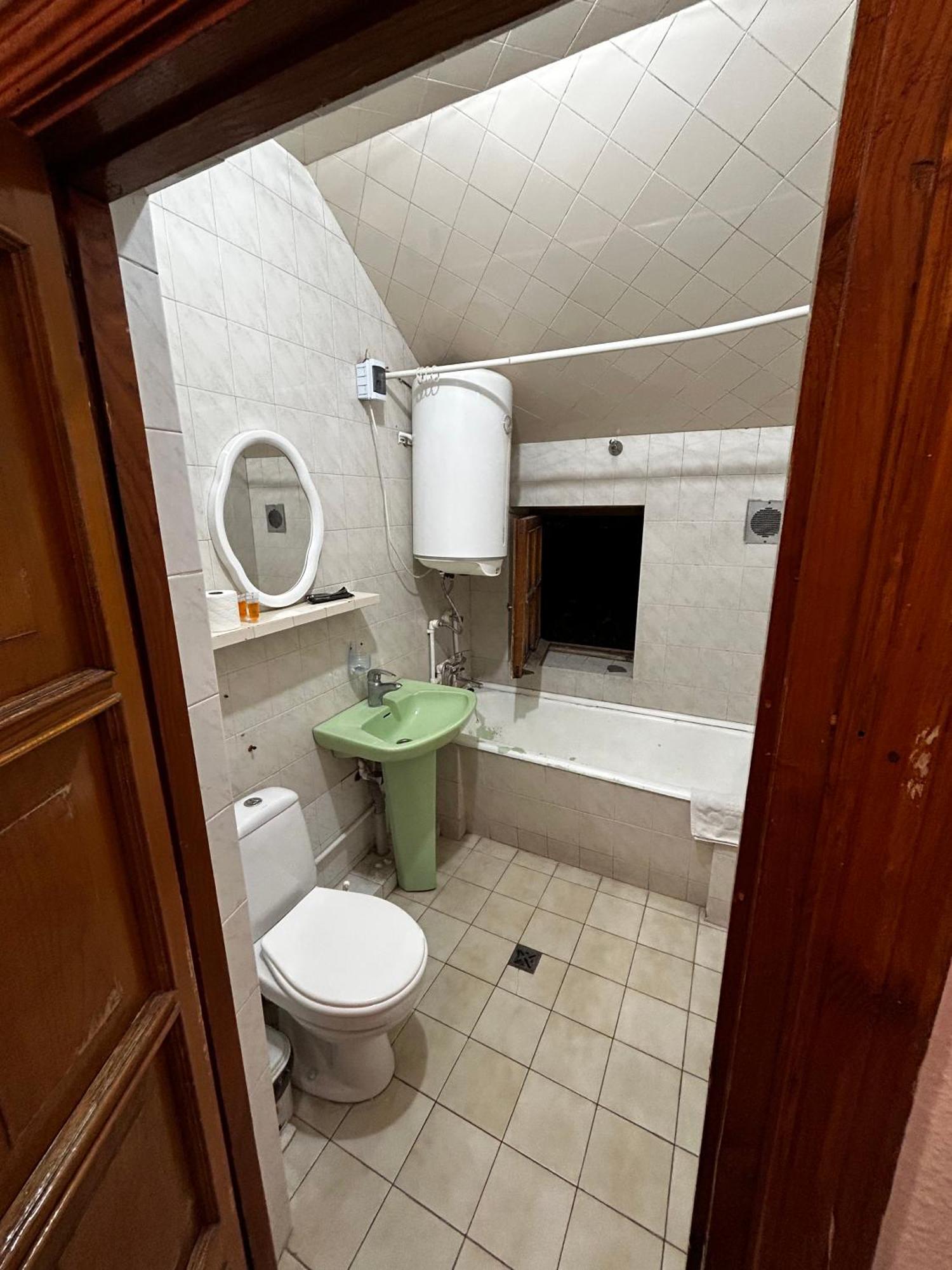 טביליסי Duma Hotel מראה חיצוני תמונה
