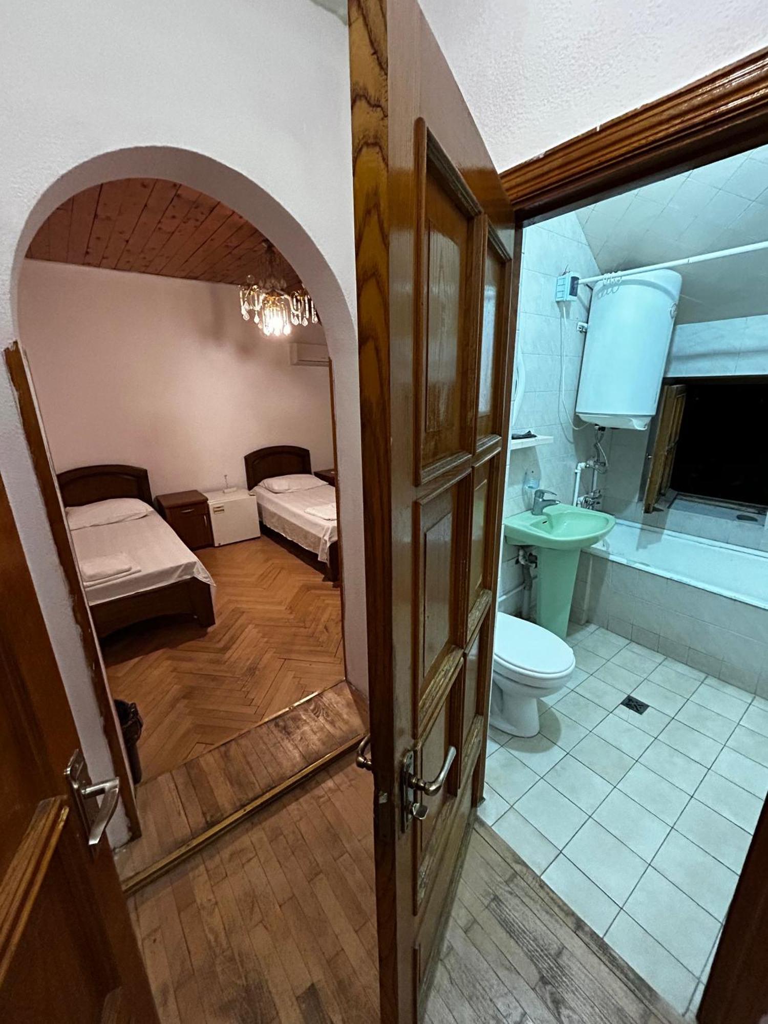 טביליסי Duma Hotel מראה חיצוני תמונה