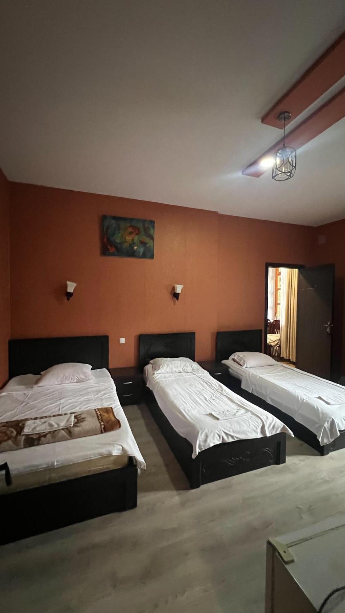 טביליסי Duma Hotel מראה חיצוני תמונה